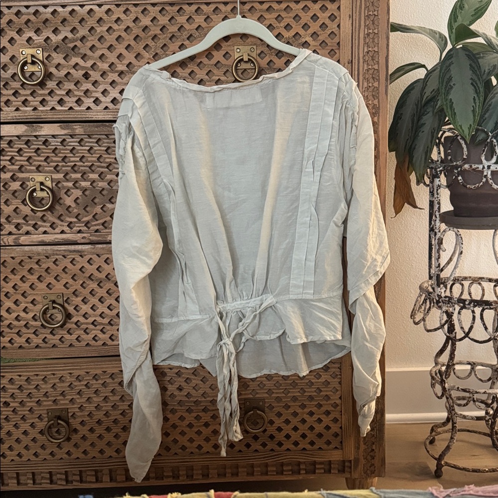 Magnolia Pearl top - Picture 2 of 3